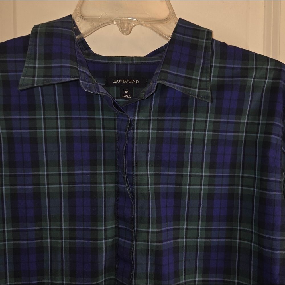 Land's End Green & Navy Plaid Women's Quarter Button Pullover Blouse - Picture 4 of 11